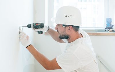 Måste man anlita certifierade hantverkare för badrumsrenovering?